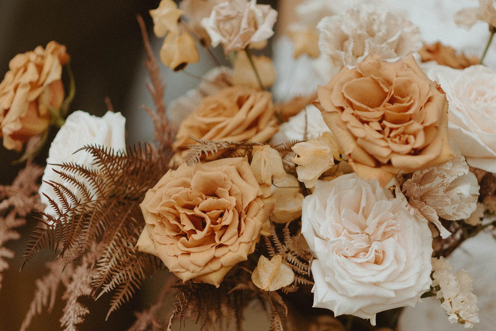 AM Floral Studio - Ottawa Wedding Florist Event Florist - Cabin Elopement Daniella Aisling